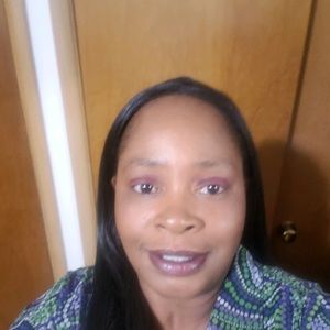 Meet your Posher, Donisha